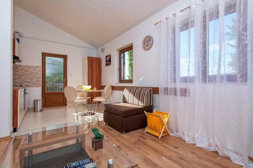 Apartmani Zlataric Стари Град Экстерьер фото